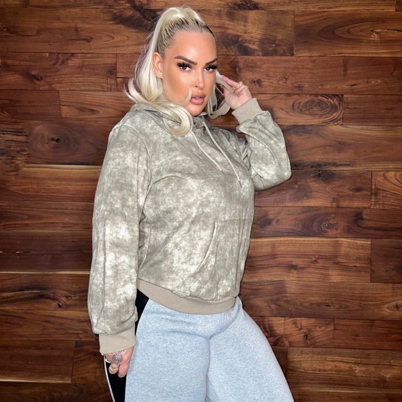 Shein Camouflage Hoodie - Picture 2 of 7